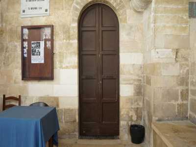 Una porticina in legno ci permette l�ingresso